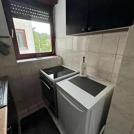Apartment Creative 5 *