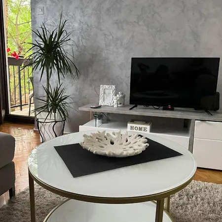 Apartment Creative 5 Novi Sad